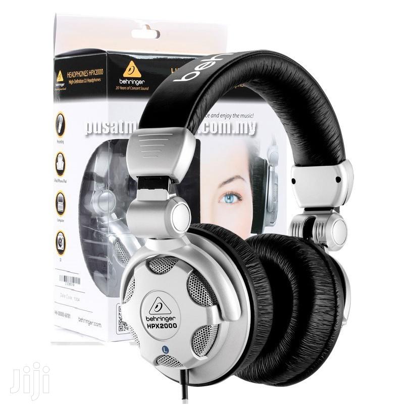 Behringer studio headphone HPS2000