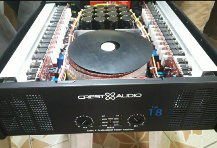 Crest Audio CA18 Power Amplifier