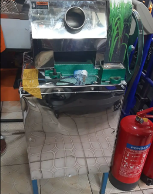 Electric Sugarcane Juice Maker