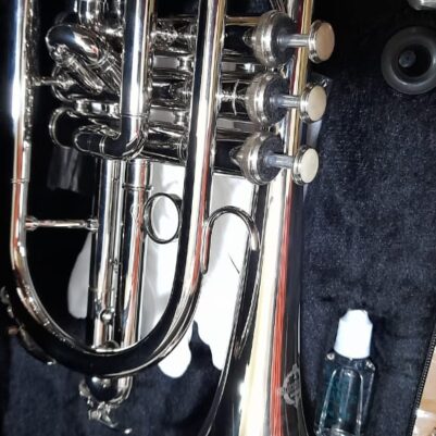 Suzuki Cornet wind instrument