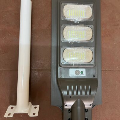 Solar Street Light 90w With a Pole Stand 50*500mm