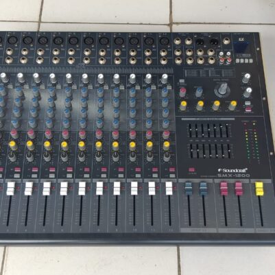 Soundcraft SMX-1200 12channel Professional Plain Mixer