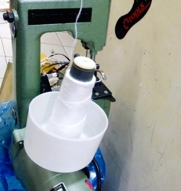 Bag closing machine