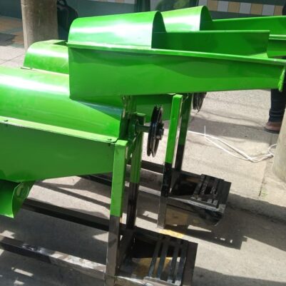 Maize shellers plus Petrol Engine