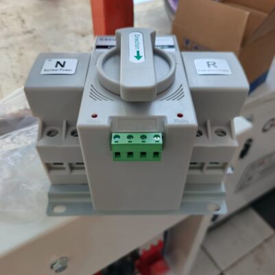 Automatic transfer switch